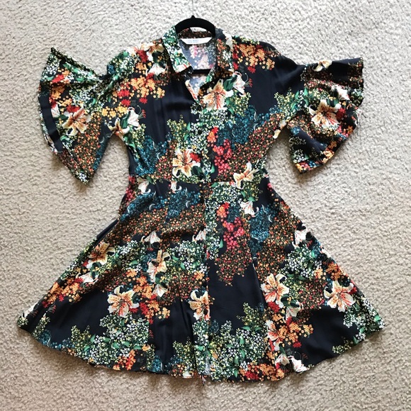 Zara Dresses & Skirts - Zara floral printed dress.